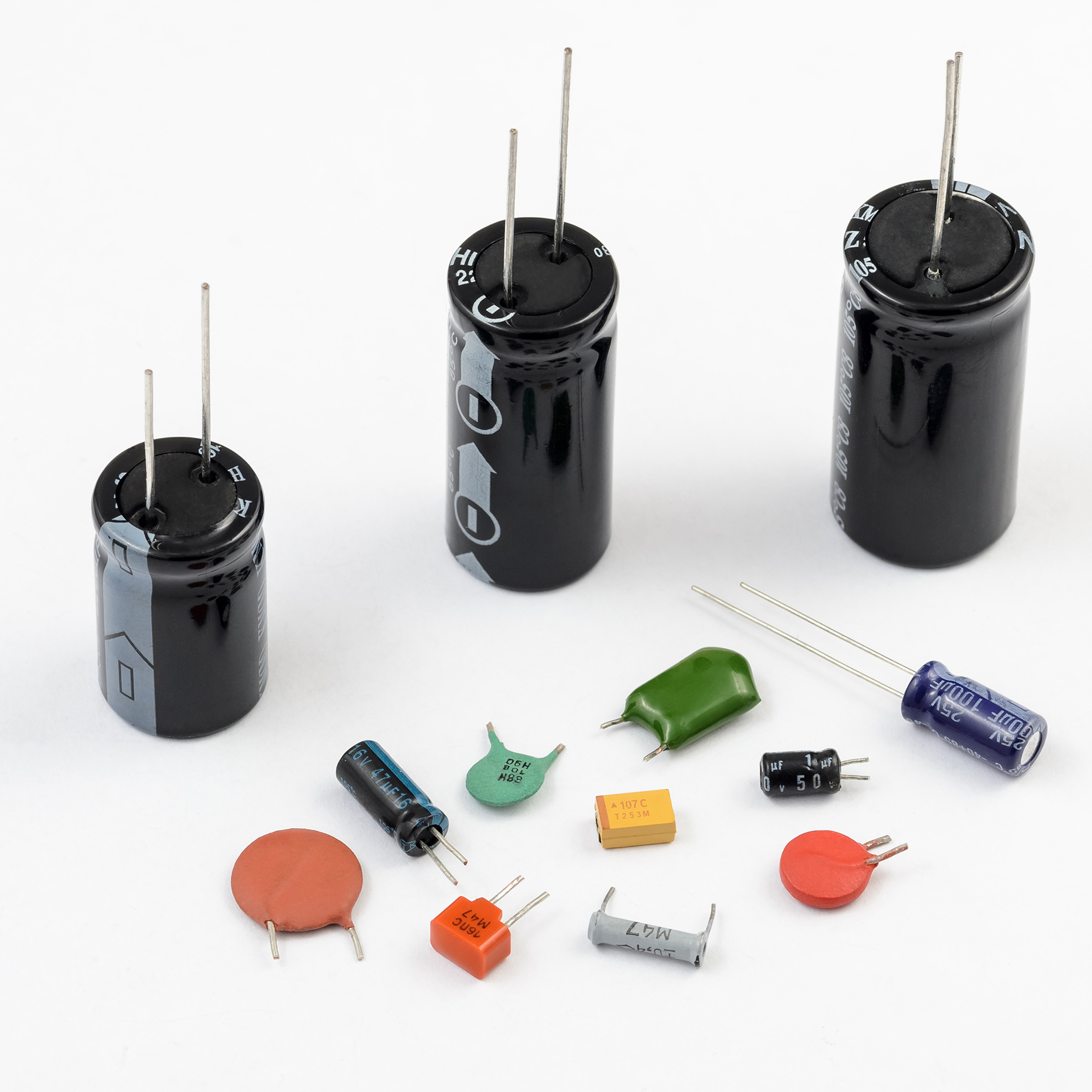 Demystifying Electrolytic Capacitors: Types, Applications, and Selection Guide